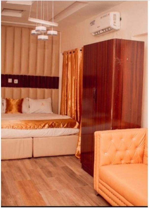 Hotel D Ritz Owode Ede Εξωτερικό φωτογραφία
